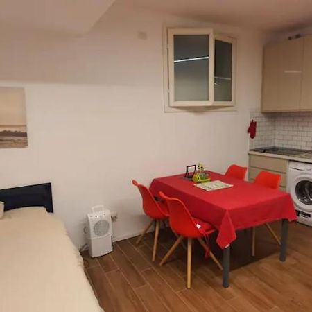 Free Breakfast - Apartment In The Heart Of Roma Esterno foto